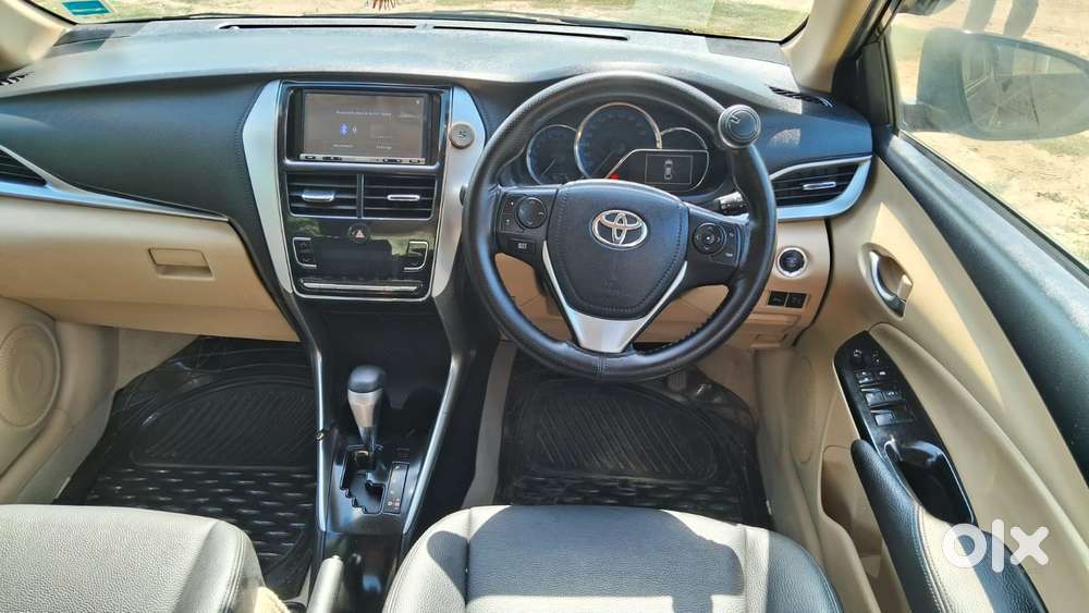 Toyota Yaris G Cvt, 2020, Petrol