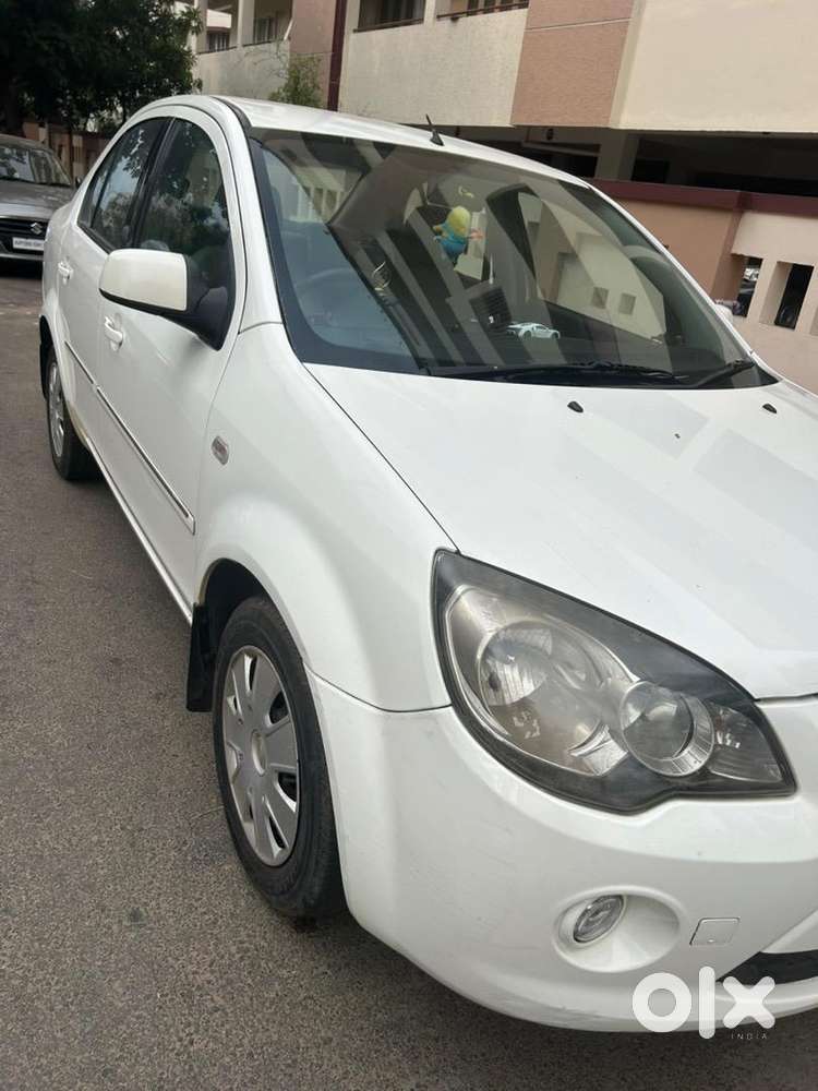 Ford Fiesta 2012 Petrol 67000 Km Driven