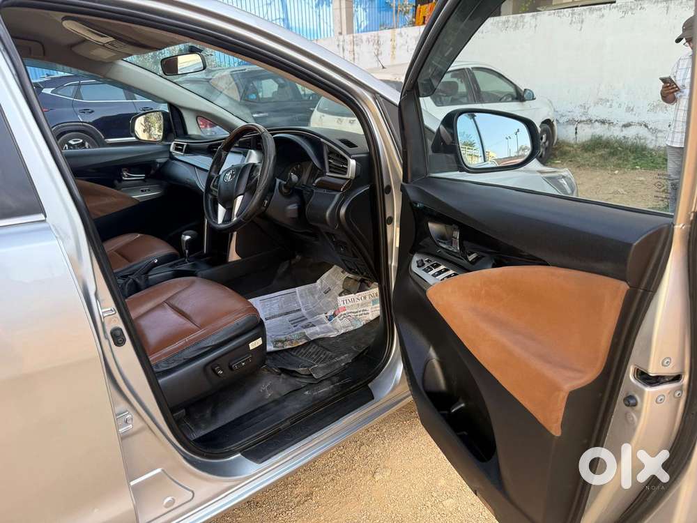 Toyota Innova Crysta 2.8 Zx At, 2016, Diesel