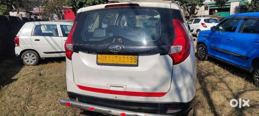 Mahindra Marazzo M4, 2019, Diesel