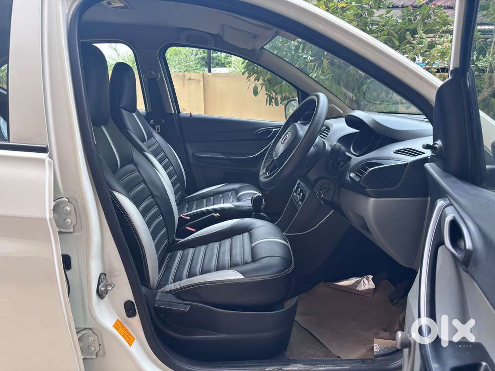 Tata Tigor Xe, 2017, Petrol