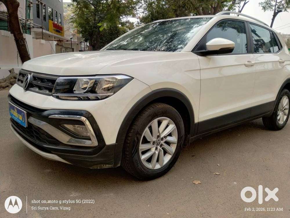 Volkswagen Taigun 1.0 Tsi Highline At, 2022, Petrol