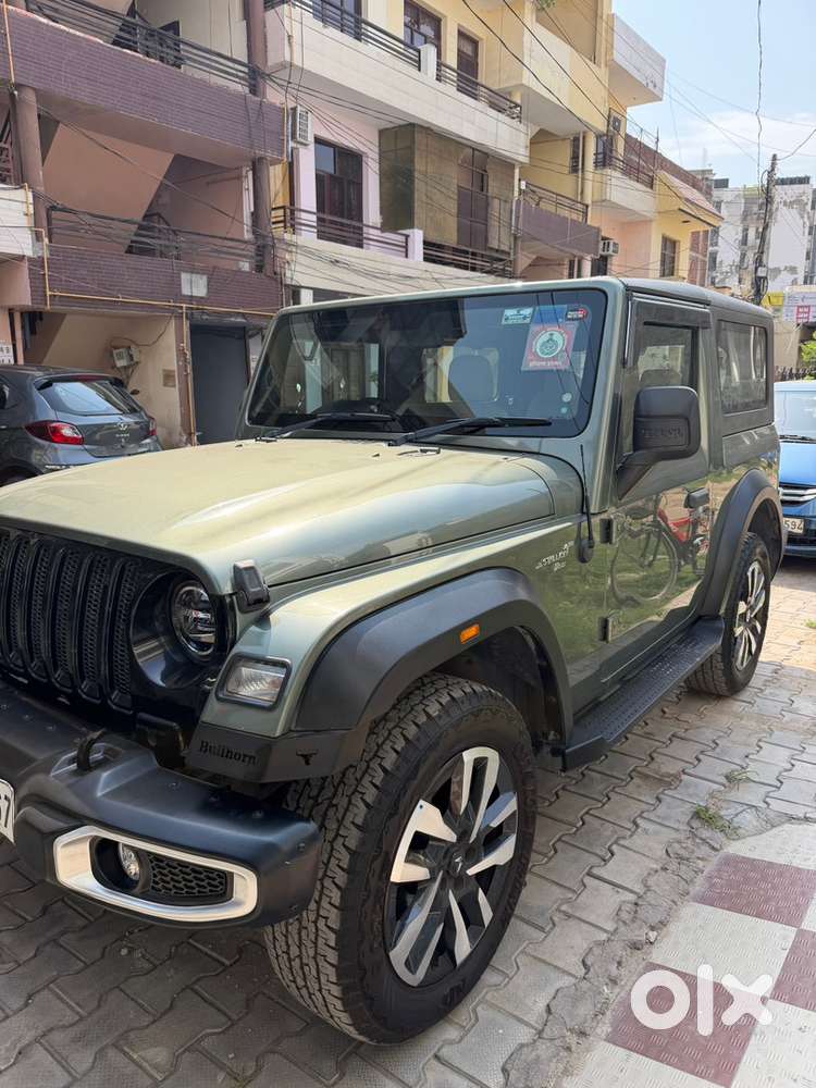 Mahindra Thar Petrol 2023