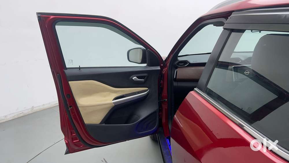 Nissan Magnite 1.0 Xv Premium Turbo Cvt, 2023, Petrol