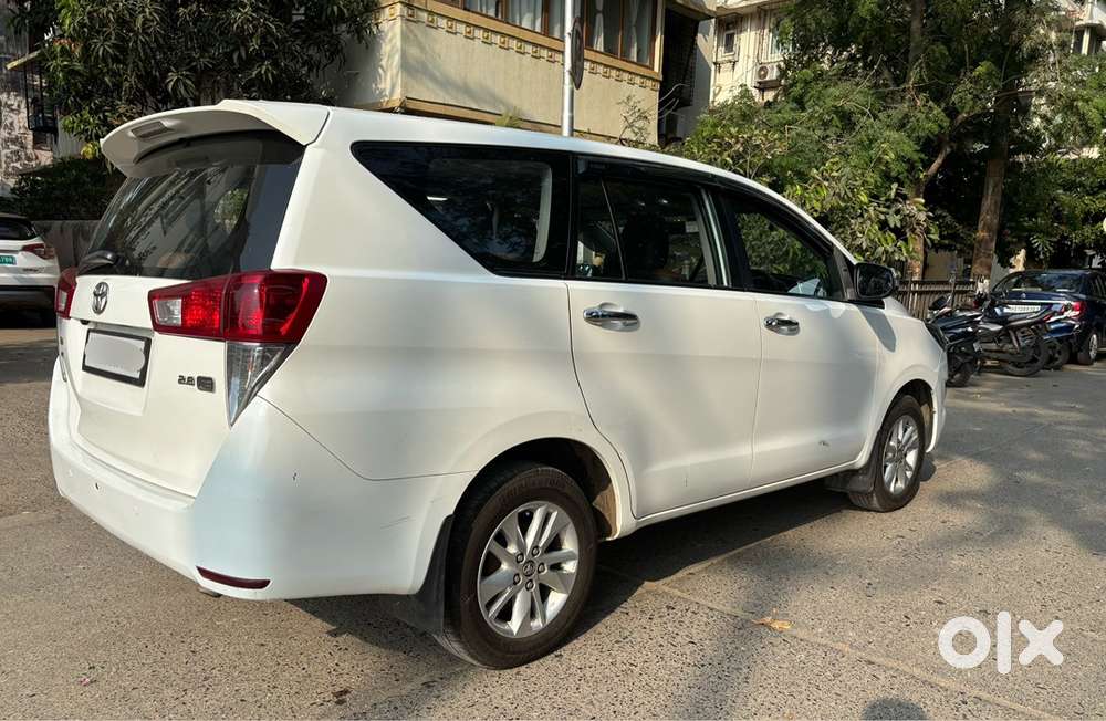 Toyota Innova Crysta