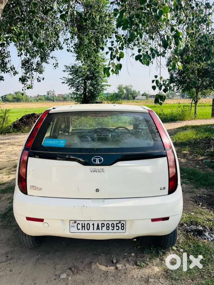 Vista12 Model New Battery New Tyre Ac Chilled Service Done