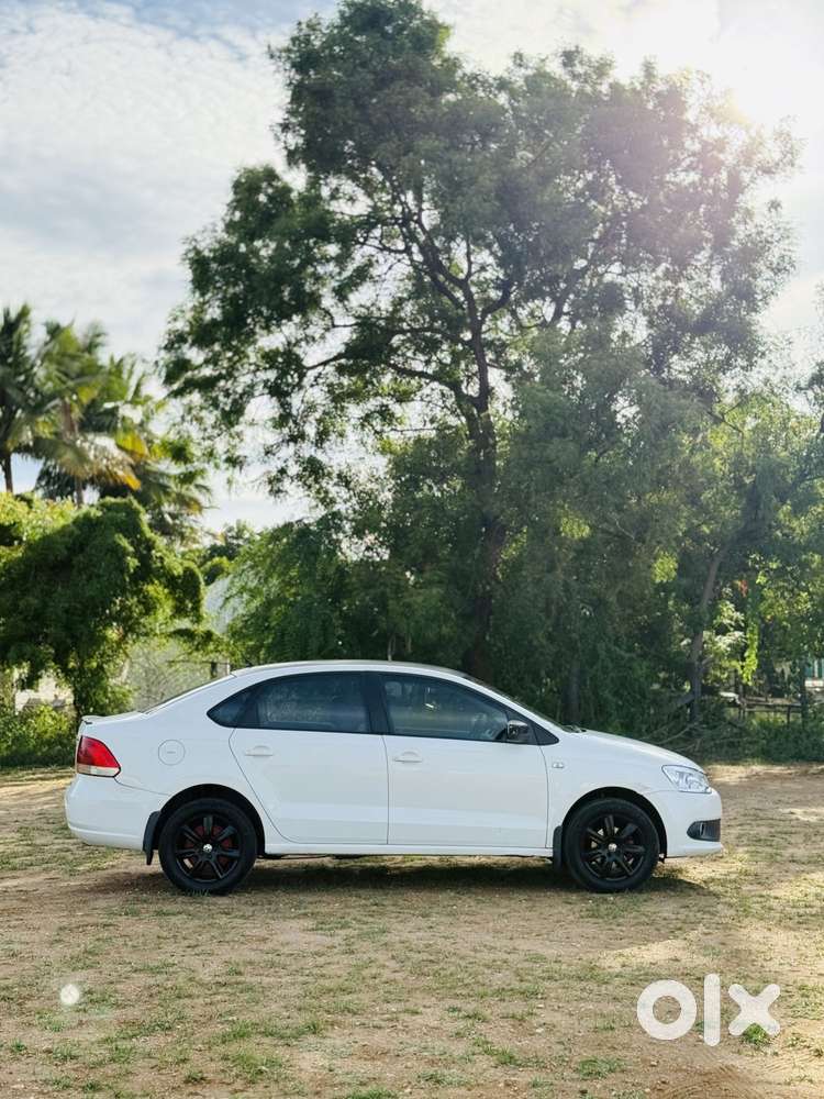 Volkswagen Vento 2010-2013 New Diesel Highline, 2011, Diesel