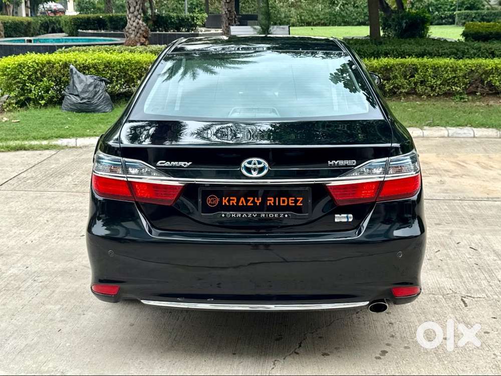 Toyota Camry Hybrid 2018 Mint Condition