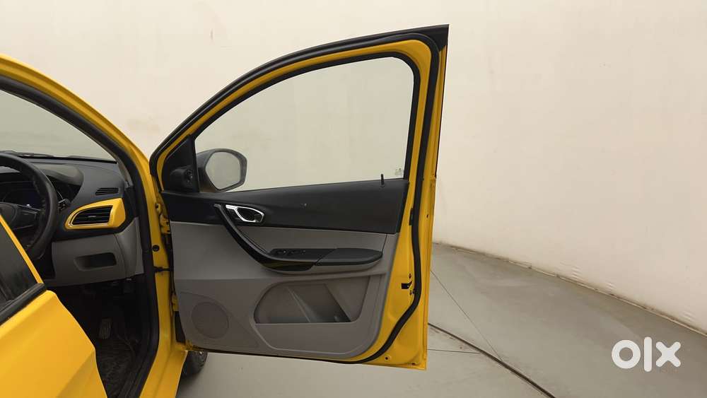 Tata Tiago 1.2 Revotron Xz Plus, 2020, Petrol