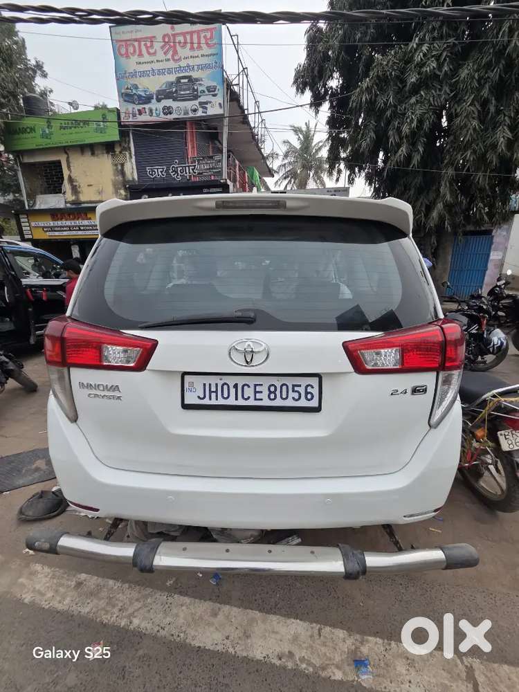 Toyota Innova Crysta 2016 Diesel 192000 Km Driven