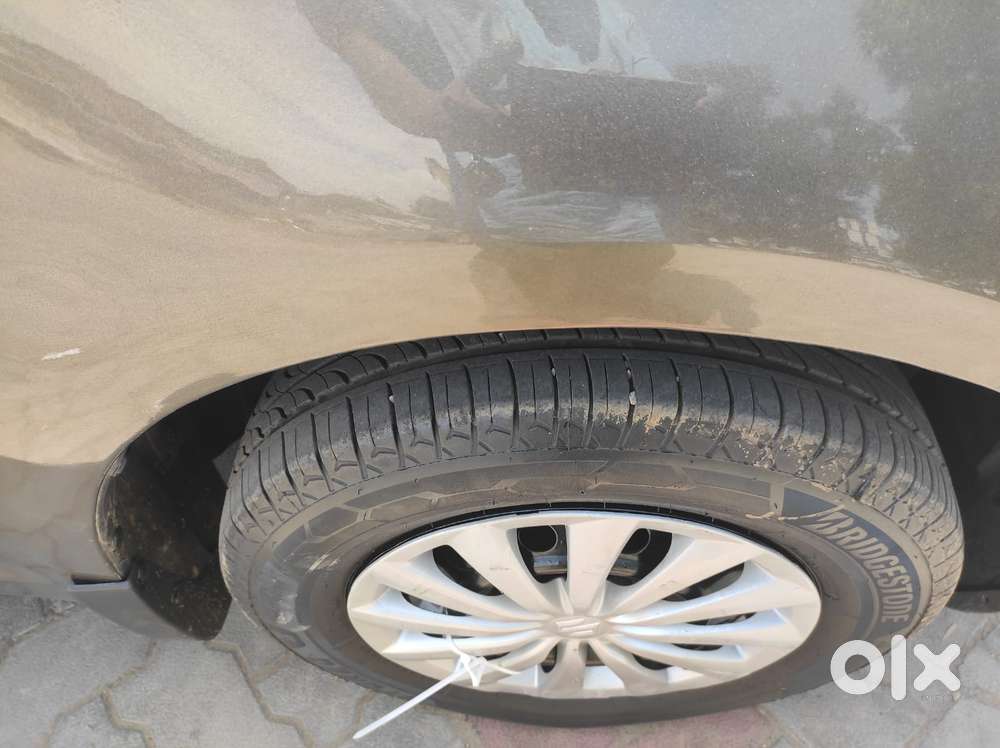 Maruti Suzuki Swift Dzire Vxi Regal Limited Edition Mt, 2016, Petrol
