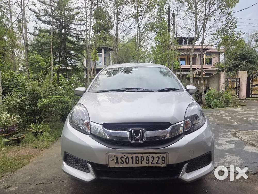 Honda Mobilio 2014 Petrol Well Maintained And Brand New Condition