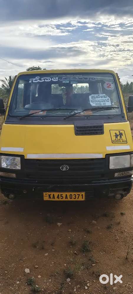 Tata Winger 2016 Diesel 110000 Km Driven
