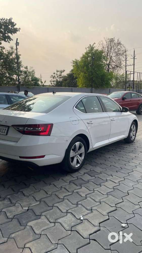 Skoda Superb, 2018, Petrol