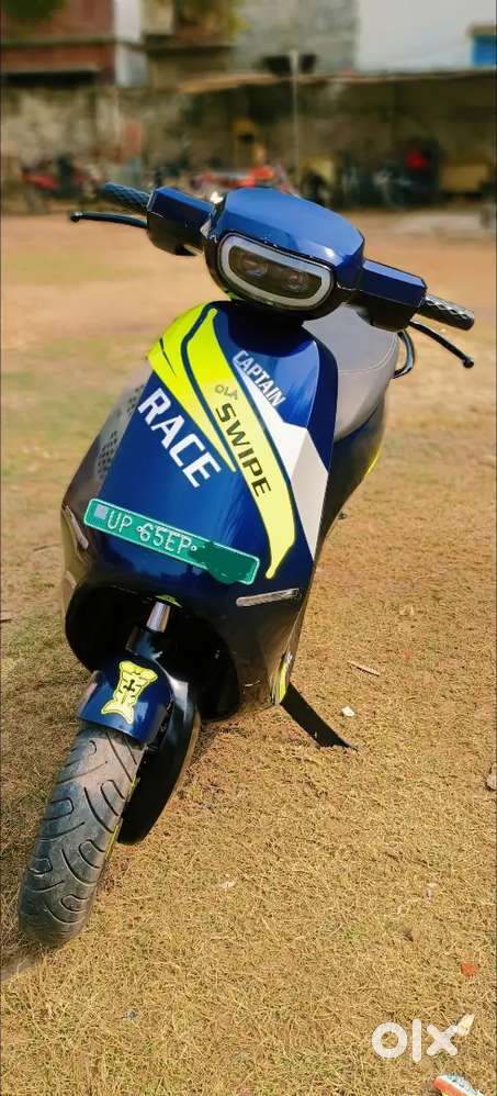 Ola S1 Pro Scooters 1824689202