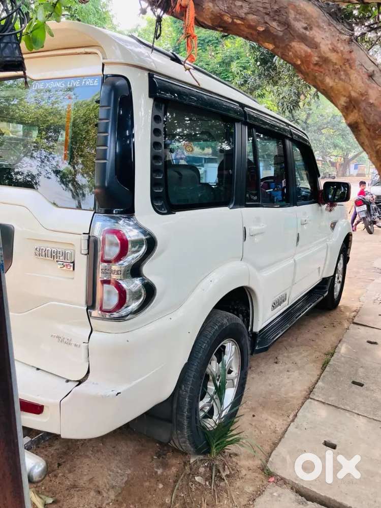 Mahindra Scorpio Diesel 2016