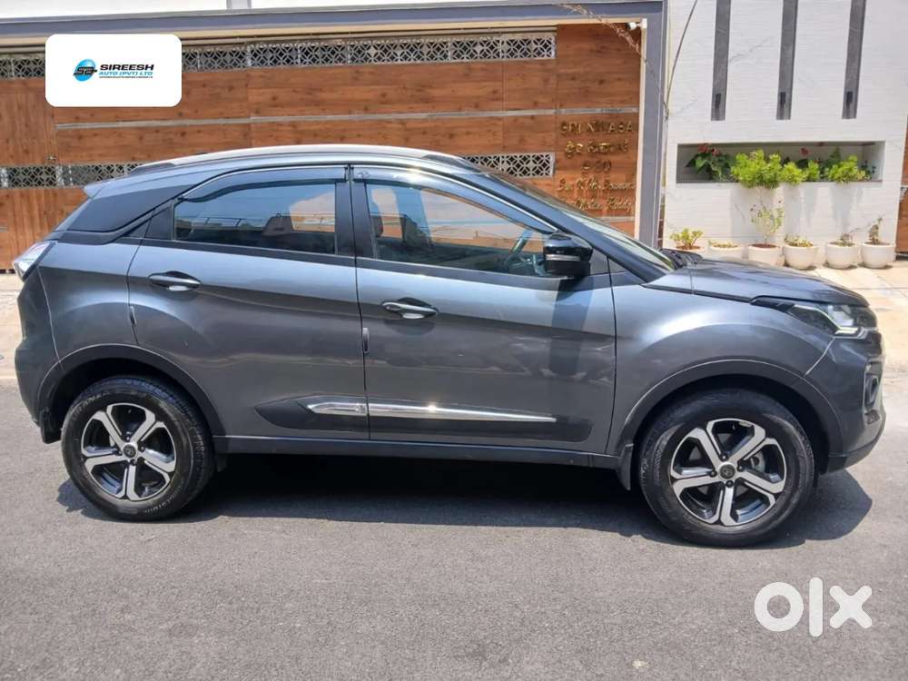 Tata Nexon 1.2 Revotron Xza Plus, 2023, Petrol