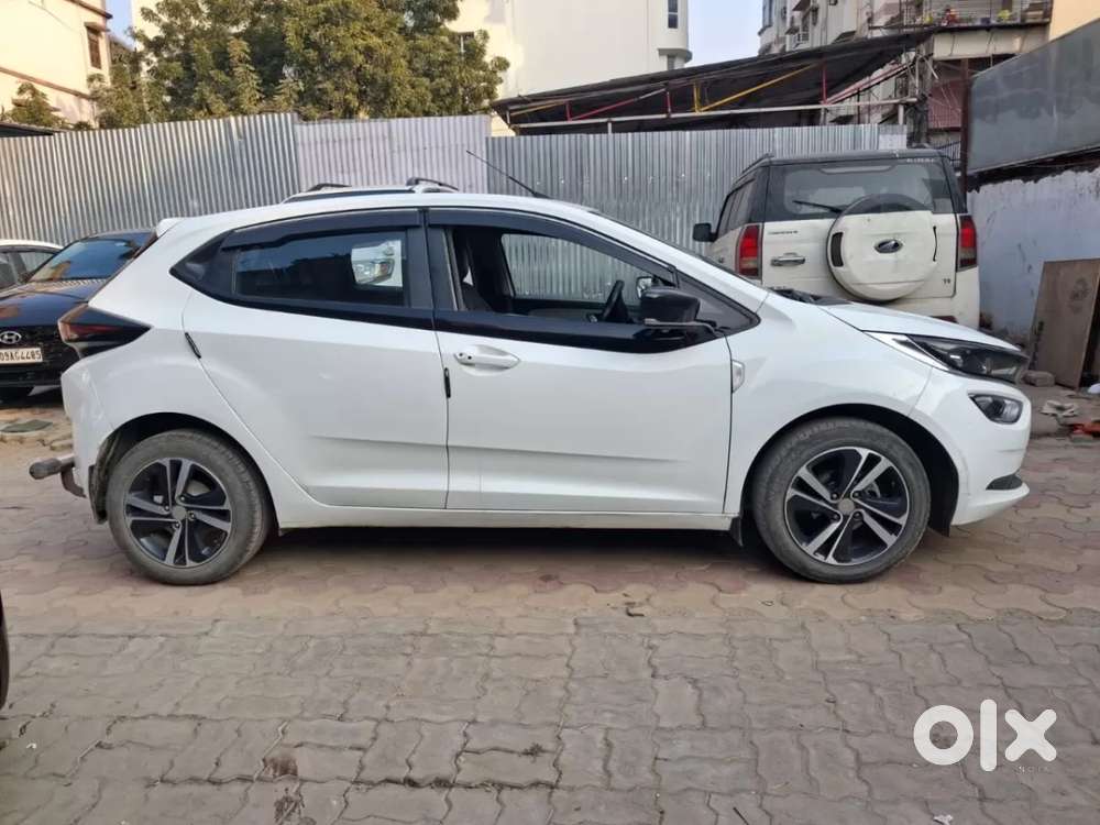 Tata Altroz Xz, 2020, Petrol