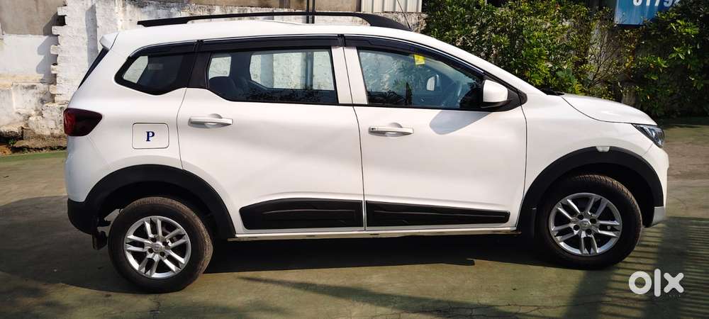 Renault Triber Rxl, 2022, Petrol