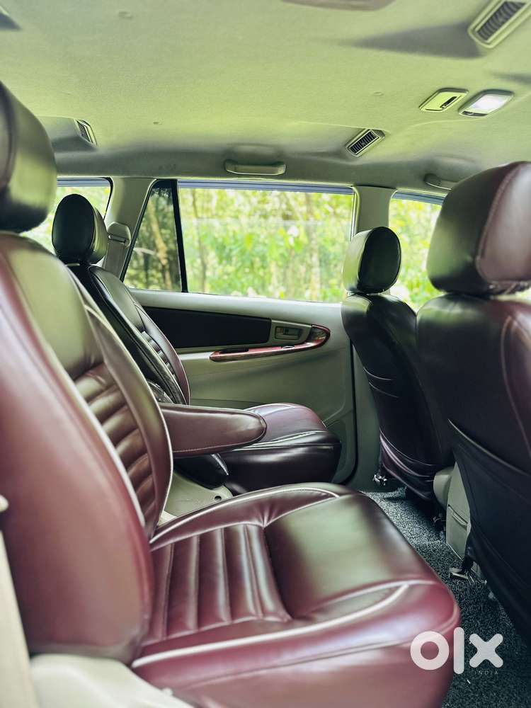 Toyota Innova 2.5 Gx 7 Str Bs-iii, 2012, Diesel