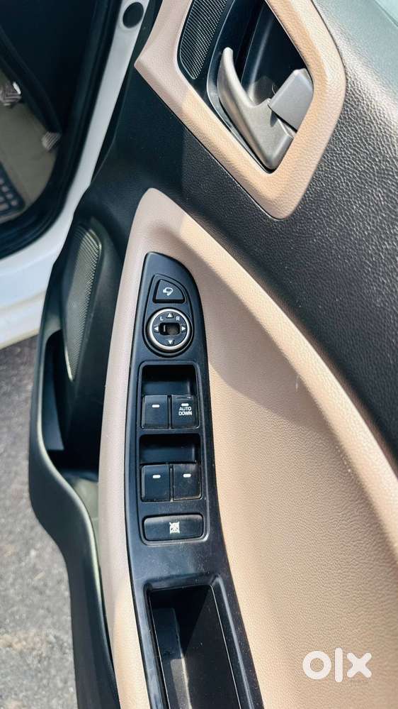 Hyundai Elite I20 Sportz (o) 1.4, 2016, Diesel