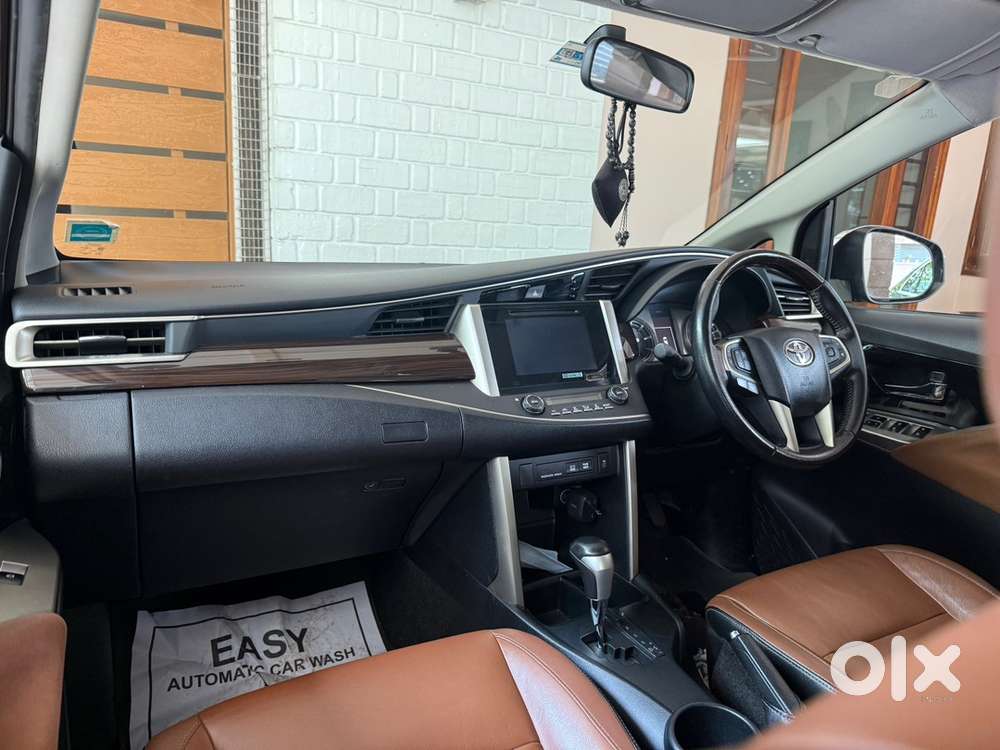 Toyota Innova Crysta 2016 Model