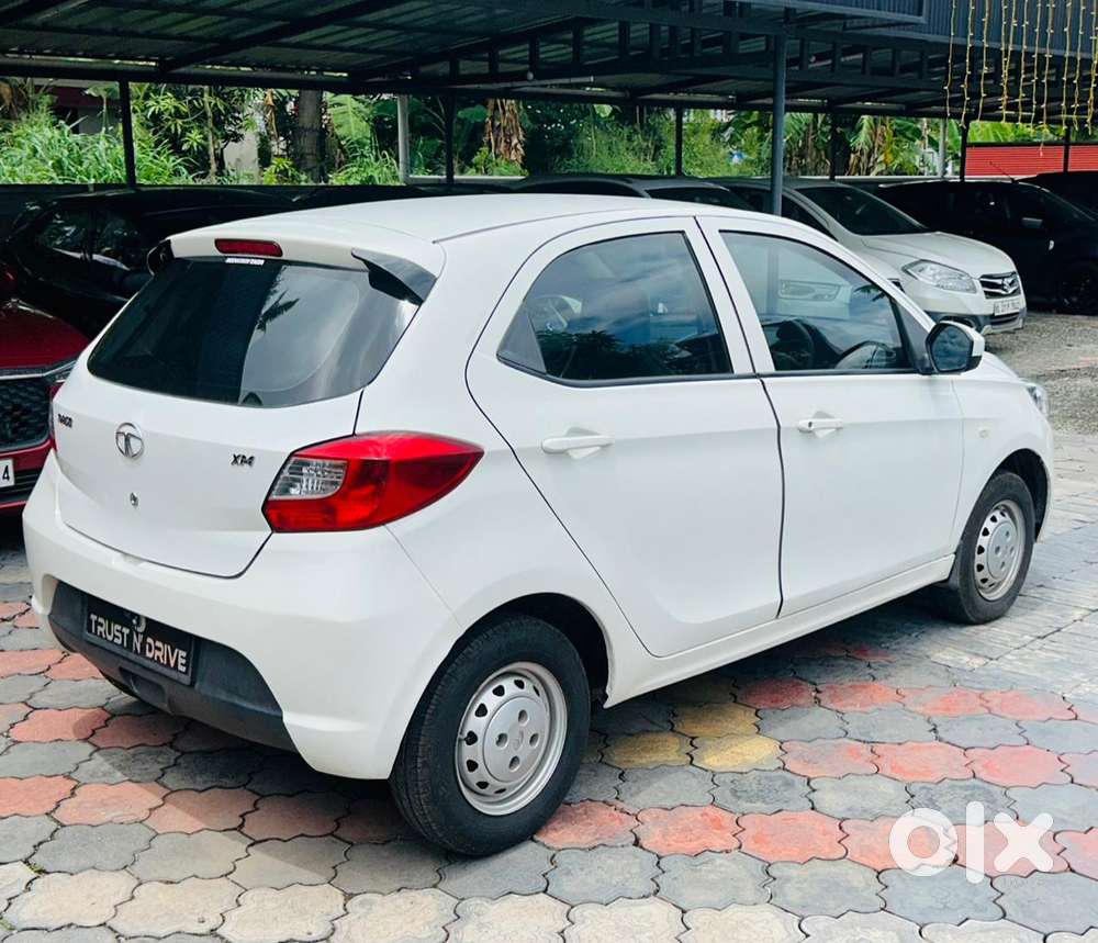 Tata Tiago 1.2 Revotron Xm, 2017, Petrol