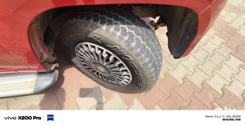 Mahindra Tuv 300 T4 Plus, 2016, Diesel