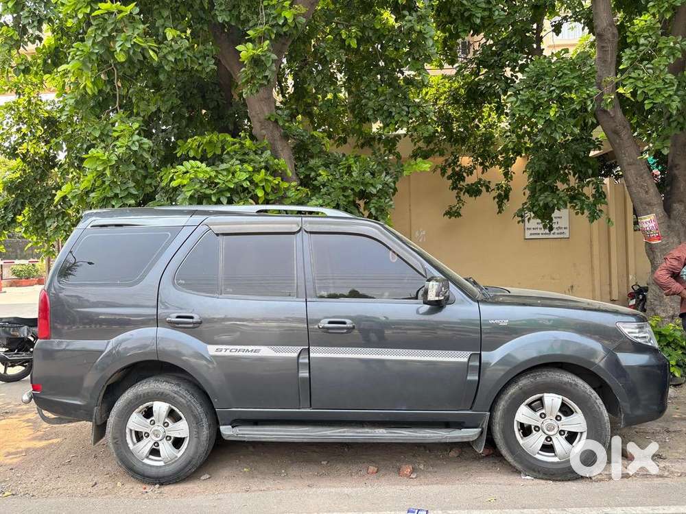 Tata Safari Storme 2016 Diesel Good Condition