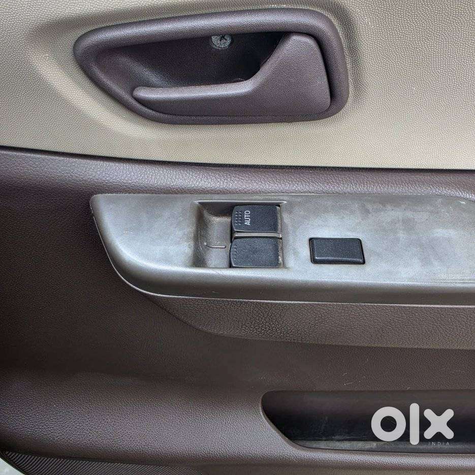 Maruti Suzuki Zen Estilo Lxi Bs Iv, 2013, Petrol
