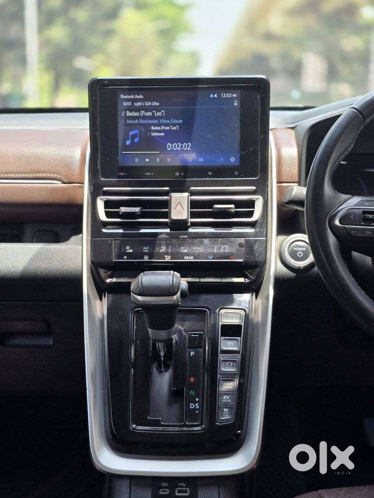 Toyota Innova Hycross 2.0 Vx Hybrid 7 Str, 2023, Petrol