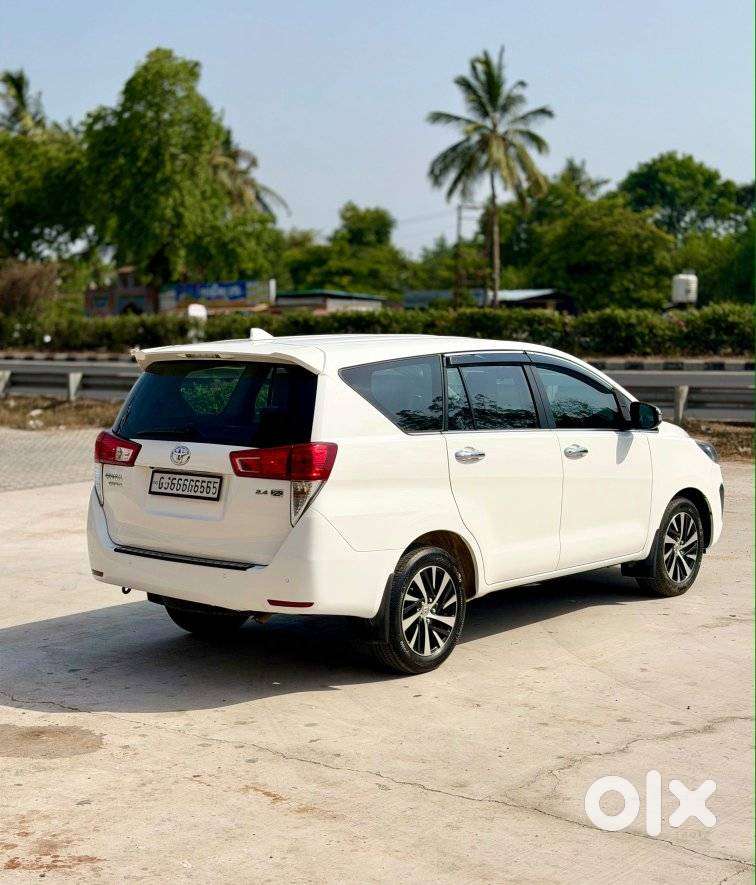 Toyota Innova Crysta [2020-ongoing] 2.4 Zx At 7 Str, 2022, Diesel