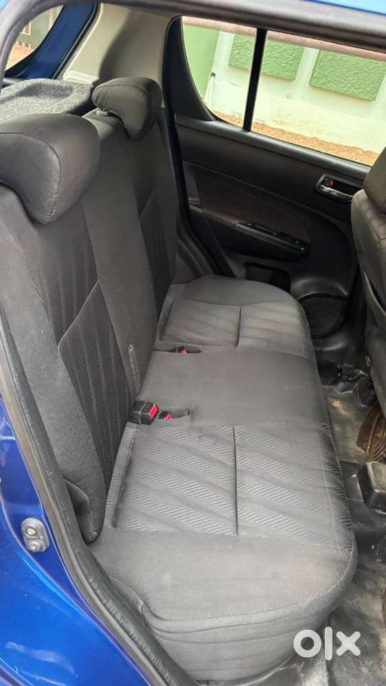 Maruti Suzuki Swift Vxi + Manual, 2012, Petrol