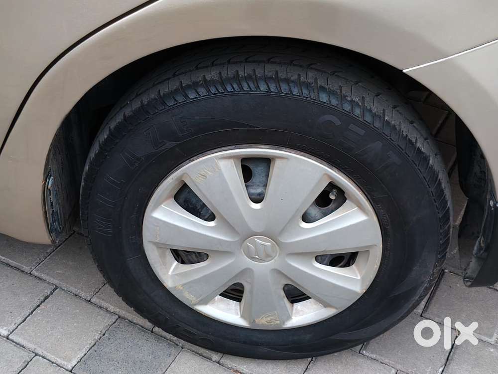 Maruti Suzuki Dzire 1.2 Vxi, 2012, Petrol
