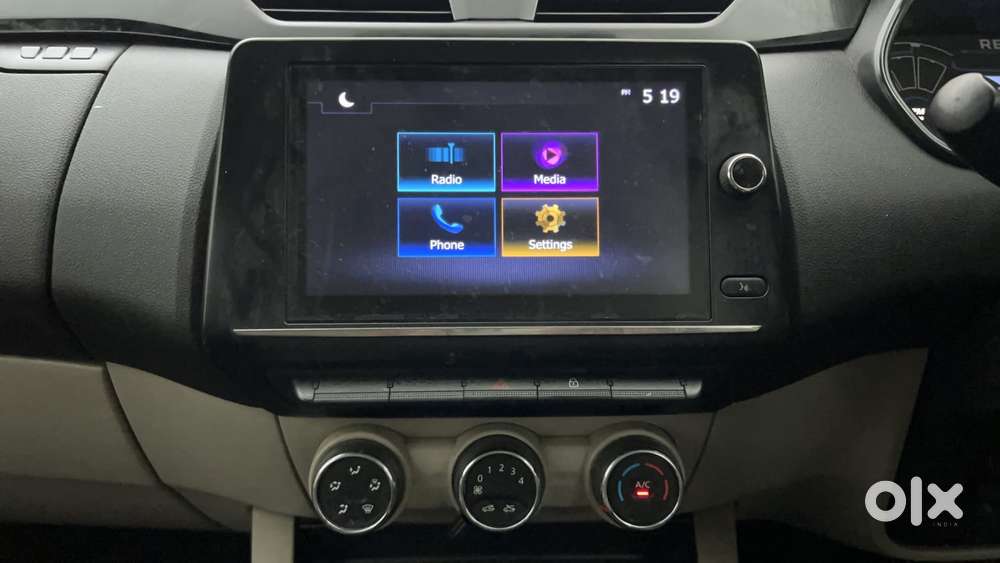 Renault Triber Rxt, 2022, Petrol