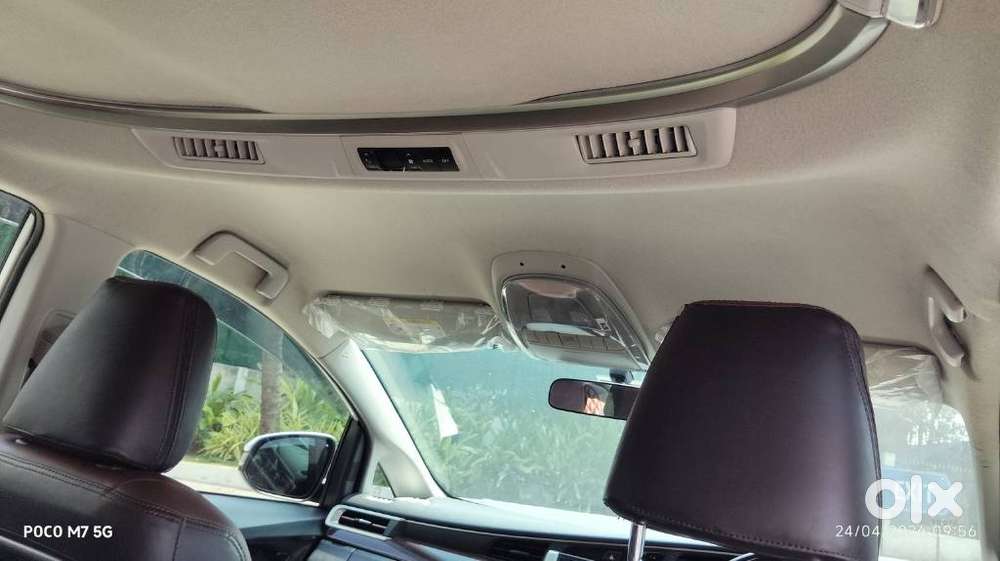 Toyota Innova Crysta 2.4 V, 2024, Diesel