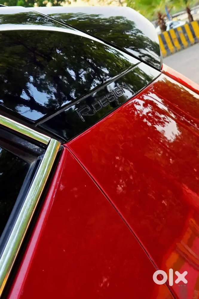 Volvo Xc40  Brand New Car Diesel 4x4 ( R - Design )