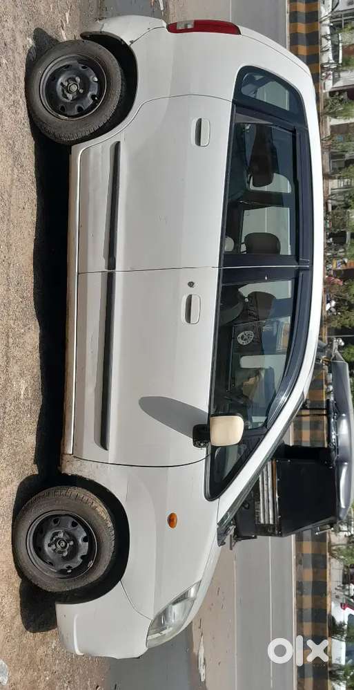Maruti Suzuki Estilo 2013