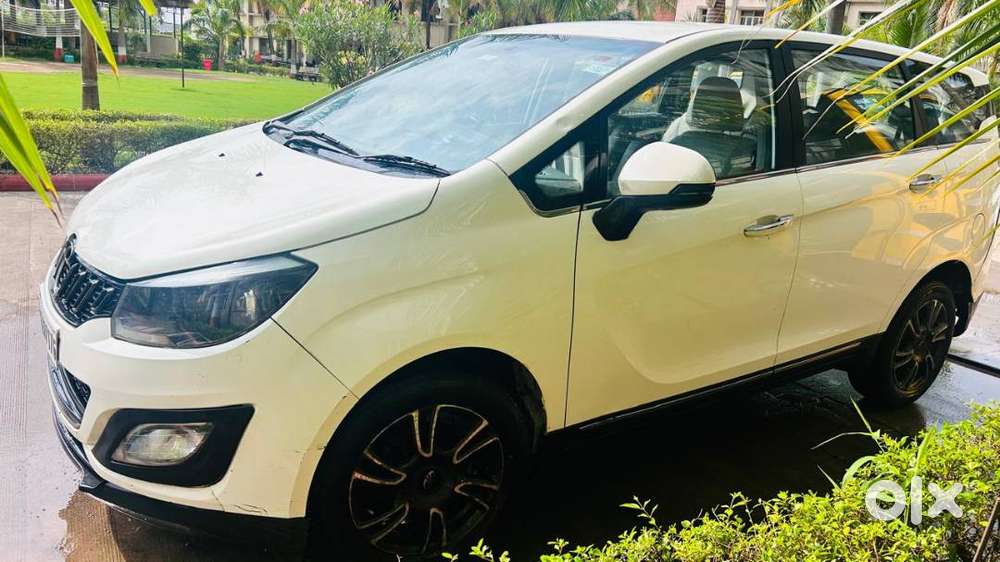 Mahindra Marazzo
