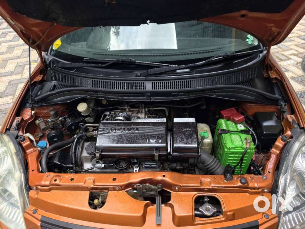 Maruti Suzuki Swift Vxi + Manual, 2005, Petrol
