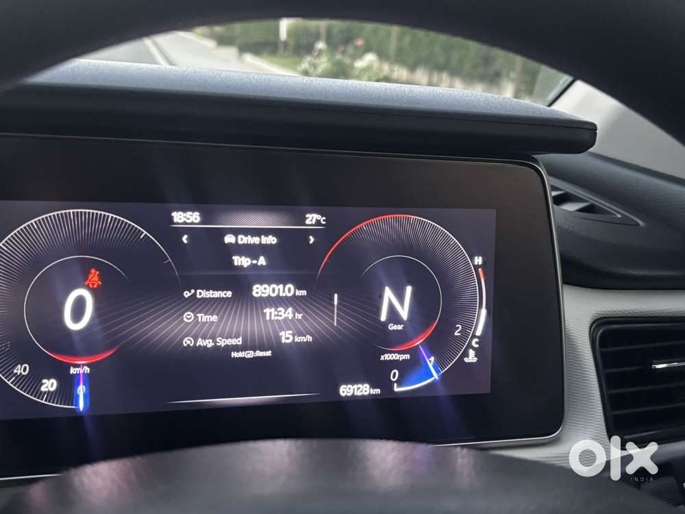 Mahindra Xuv700 2.2 Ax 5 Diesel Mt Str, 2022, Diesel