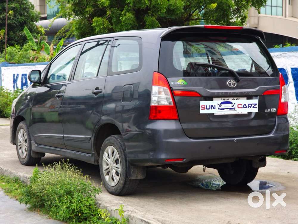 Toyota Innova 2.5 G (diesel) 8 Seater, 2015, Diesel