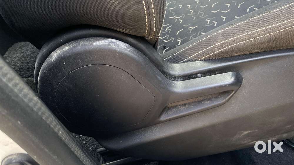 Tata Tiago 1.2 Revotron Xt Option, 2023, Petrol