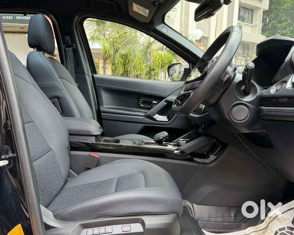 Tata Safari Accomplished X Plus 7 Str Dark Edition At, 2025, Diesel