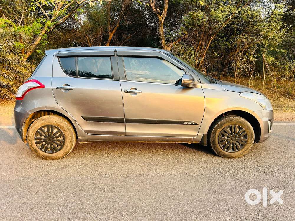Maruti Suzuki Swift Vxi + Manual, 2016, Petrol