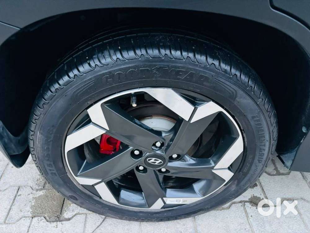 Hyundai Alcazar 2.0 Signature (o) Petrol At 7 Str, 2023, Petrol