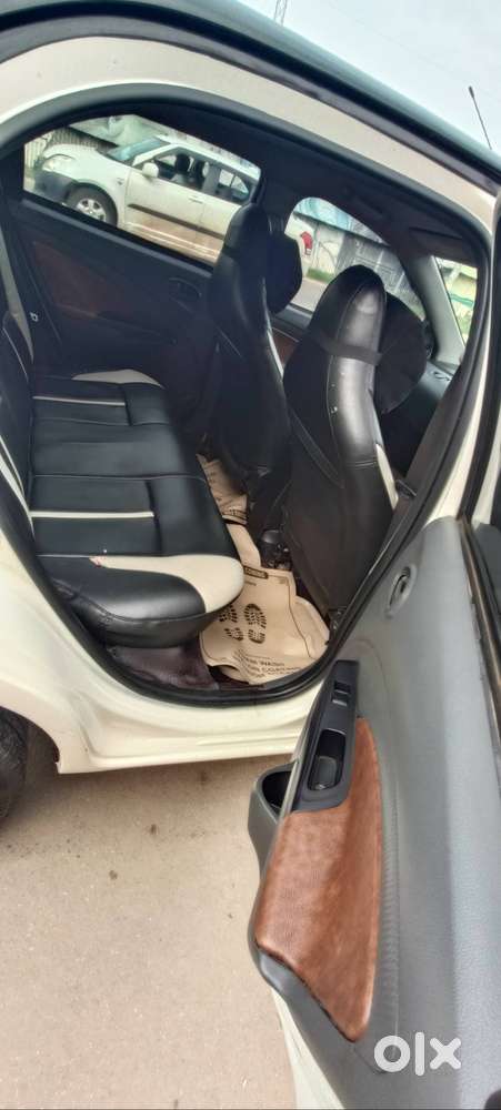 Toyota Etios Liva 2012