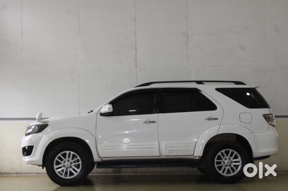 Toyota Fortuner 3.0 4x2 Mt, 2012, Diesel