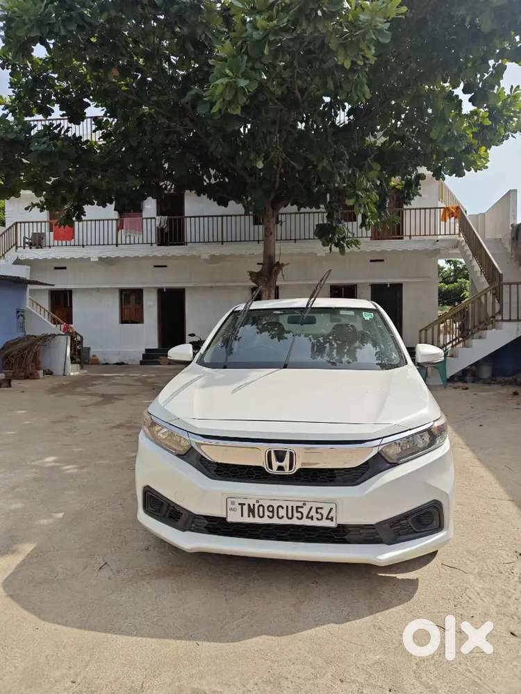 Honda Amaze Automatic Petrol
Well Maintained Company Service