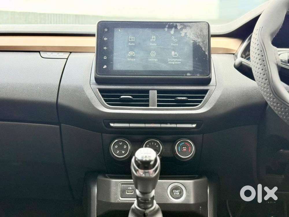 Renault Kiger Rxt, 2022, Petrol